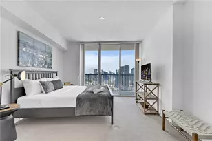 1750 N Bayshore Dr, Miami, FL 33132 - Photo 21