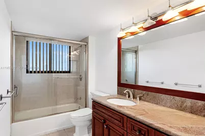 3598 NE Yacht Club Dr #1402, Aventura, FL 33180 - Photo 43