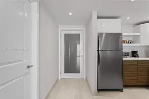 1665 Bay Rd, Miami Beach, FL 33139 - Photo 5