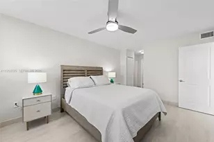 1665 Bay Rd, Miami Beach, FL 33139 - Photo 19