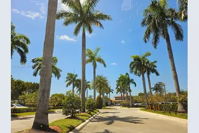 22526 SW 89th Pl, Cutler Bay, FL 33190 - Photo 1