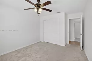 1303 NW 167th Ave, Pembroke Pines, FL 33028 - Photo 15