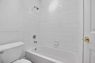 1303 NW 167th Ave, Pembroke Pines, FL 33028 - Photo 33