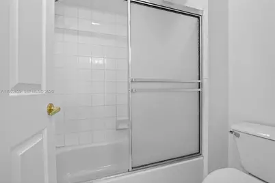 1303 NW 167th Ave, Pembroke Pines, FL 33028 - Photo 31