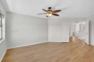 1303 NW 167th Ave, Pembroke Pines, FL 33028 - Photo 19