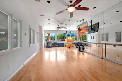 1303 NW 167th Ave, Pembroke Pines, FL 33028 - Photo 71