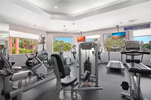 1303 NW 167th Ave, Pembroke Pines, FL 33028 - Photo 67