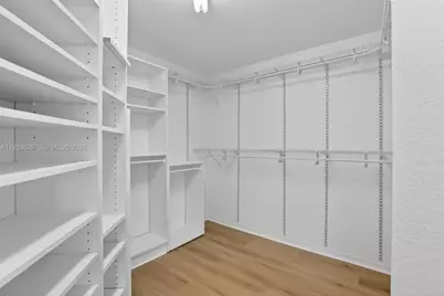 1303 NW 167th Ave, Pembroke Pines, FL 33028 - Photo 21