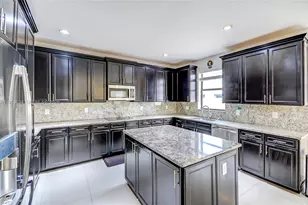 9815 NW 86th Terrace, Doral, FL 33178 - Photo 7