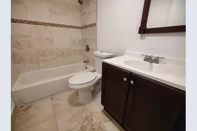 181 Wimbledon Lake Dr #181, Plantation, FL 33324 - Photo 17