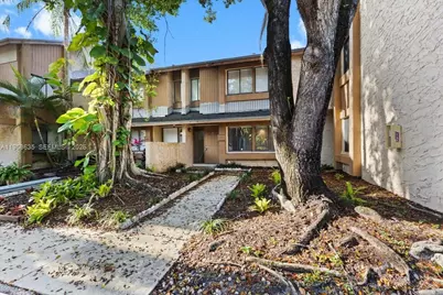 181 Wimbledon Lake Dr #181, Plantation, FL 33324 - Photo 1