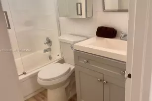 1300 Lincoln Rd, Miami Beach, FL 33139 - Photo 11