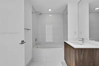 3131 NE 7th Ave #3704, Miami, FL 33137 - Photo 35