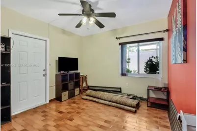 12415 NW 7th St, Miami, FL 33182 - Photo 13