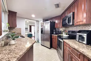 12415 NW 7th St, Miami, FL 33182 - Photo 17