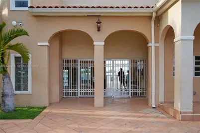 12415 NW 7th St, Miami, FL 33182 - Photo 47