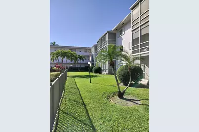 700 Layne Blvd #214, Hallandale Beach, FL 33009 - Photo 7