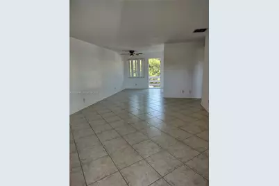 700 Layne Blvd #214, Hallandale Beach, FL 33009 - Photo 9