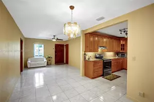 16200 NE 8th Ct, North Miami Beach, FL 33162 - Photo 17