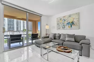 19601 E Country Club Dr, Aventura, FL 33180 - Photo 23