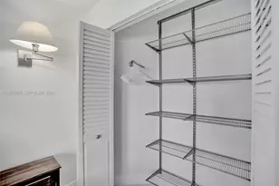 19601 E Country Club Dr, Aventura, FL 33180 - Photo 41