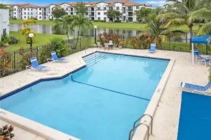 9421 Fontainebleau Blvd, Miami, FL 33172 - Photo 19