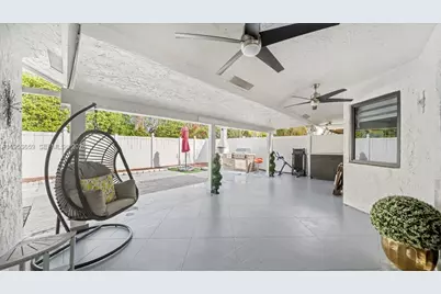 11611 SW 9th Ct, Pembroke Pines, FL 33025 - Photo 35