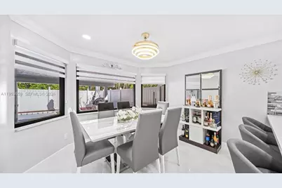 11611 SW 9th Ct, Pembroke Pines, FL 33025 - Photo 11