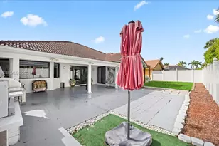 11611 SW 9th Ct, Pembroke Pines, FL 33025 - Photo 33