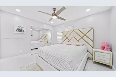 11611 SW 9th Ct, Pembroke Pines, FL 33025 - Photo 21