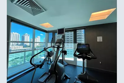 951 Brickell Ave #3304, Miami, FL 33131 - Photo 25