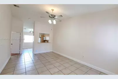 640 NW 79th Ave #202, Pembroke Pines, FL 33024 - Photo 3