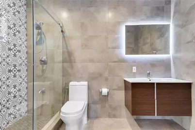 2247 NW 2nd St, Miami, FL 33125 - Photo 23