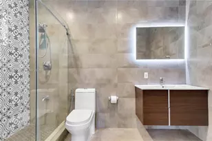 2247 NW 2nd St, Miami, FL 33125 - Photo 23