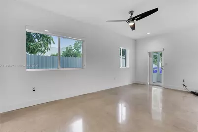 2247 NW 2nd St, Miami, FL 33125 - Photo 19