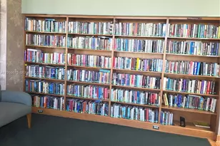 2805 Victoria Way, Coconut Creek, FL 33066 - Photo 35