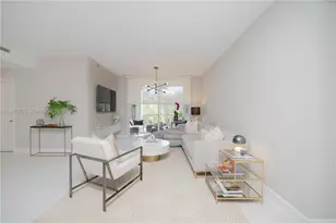 9725 NW 52nd St, Doral, FL 33178 - Photo 3