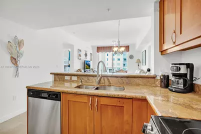 1755 E Hallandale Beach Blvd #1208E, Hallandale Beach, FL 33009 - Photo 7