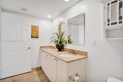 1755 E Hallandale Beach Blvd #1208E, Hallandale Beach, FL 33009 - Photo 21