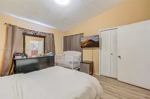 10026 Hammocks Blvd, Miami, FL 33196 - Photo 17