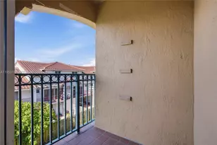 10026 Hammocks Blvd, Miami, FL 33196 - Photo 29