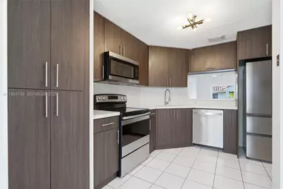 10026 Hammocks Blvd #207-6, Miami, FL 33196 - Photo 17