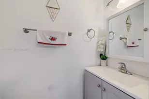 10026 Hammocks Blvd, Miami, FL 33196 - Photo 11