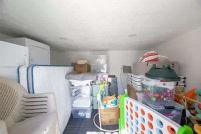 1765 NE 145th St, Miami, FL 33181 - Photo 59
