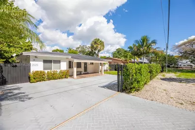 1765 NE 145th St, Miami, FL 33181 - Photo 5