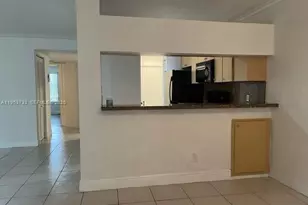 908 Coral Club Dr, Coral Springs, FL 33071 - Photo 11