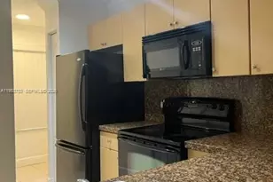 908 Coral Club Dr, Coral Springs, FL 33071 - Photo 7