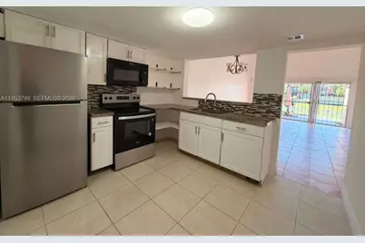 1649 NW 56th Ter #9, Lauderhill, FL 33313 - Photo 5