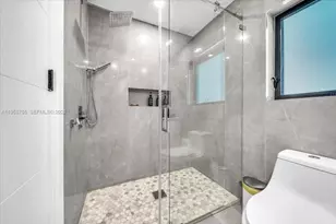 1356 Madison St, Hollywood, FL 33019 - Photo 15
