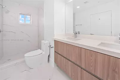 32 NW 14th Ave #201, Miami, FL 33125 - Photo 11